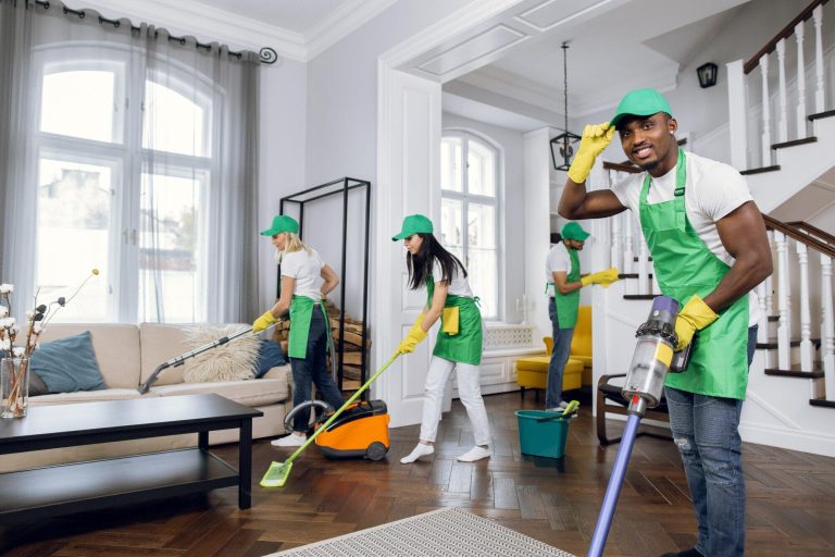 The Dos and Don’ts of Hiring a Home Cleaning Service