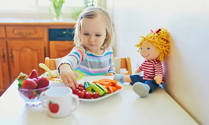 Simple Ways to Integrate Healthy Toddler Snacks into Daily Routines