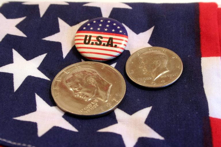 3 Reasons Why Custom Commemorative Coins Make the Perfect Gift