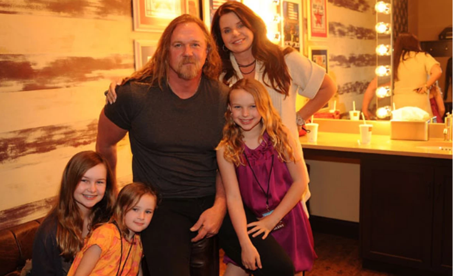 Trace Adkins Family Background